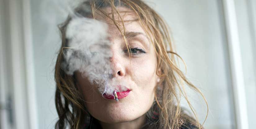 Fumeurs : Redonner un coup d'éclat à votre peau à Paris - Dr Benachour